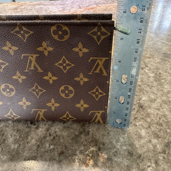 Louis Vuitton make up case - Picture 9 of 10